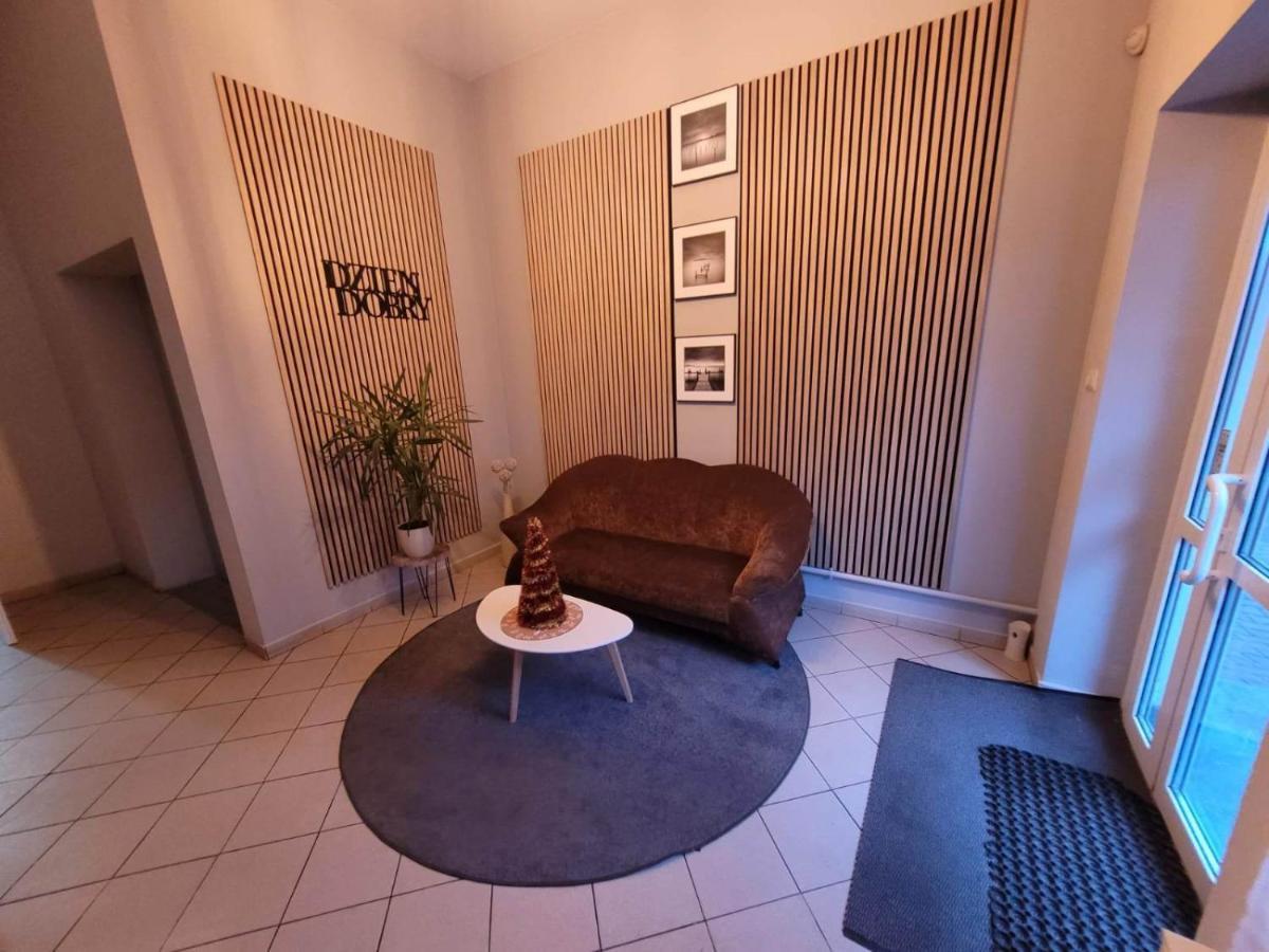 Centrum Konferencyjne Sultan Marki  Extérieur photo